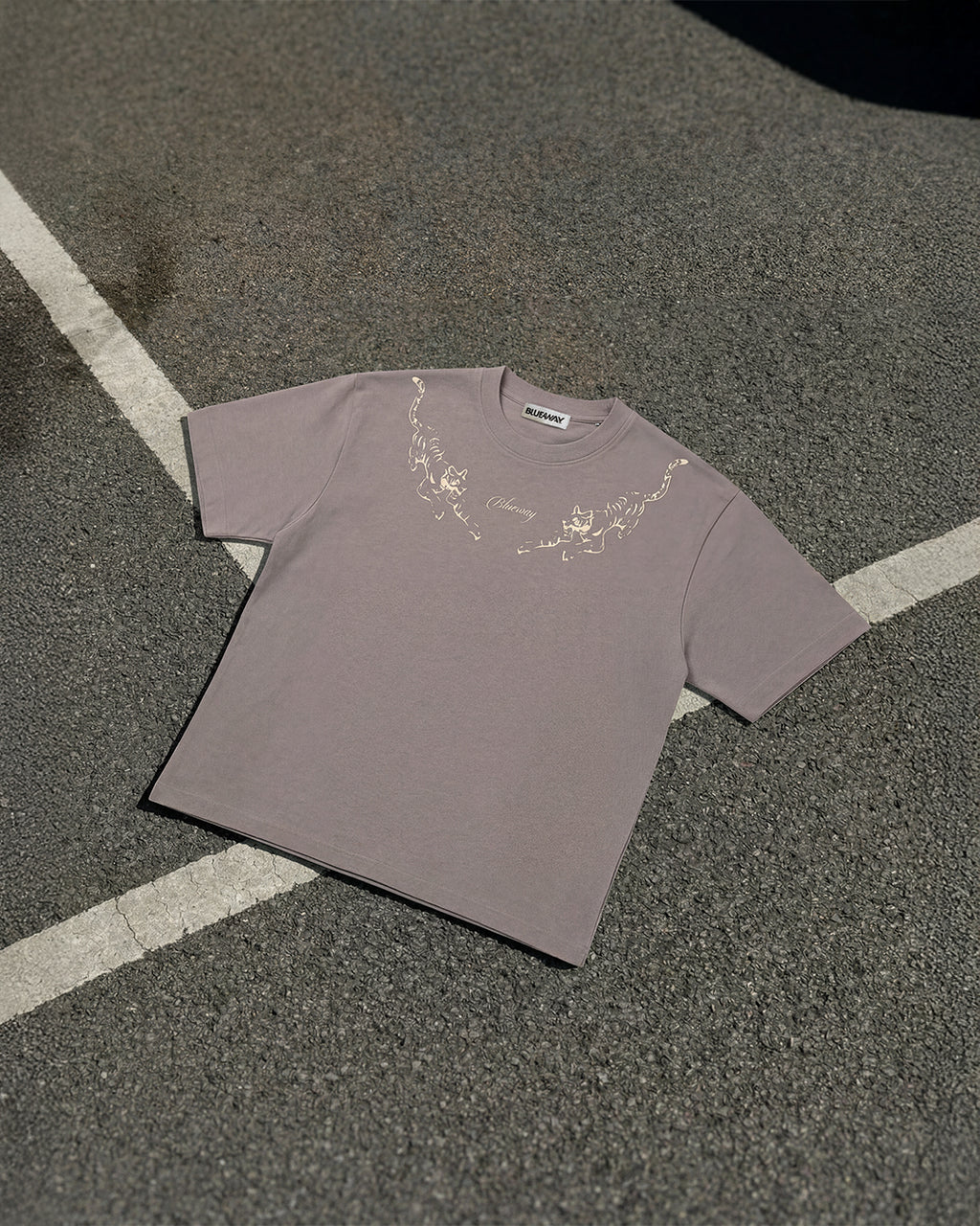 Predator Tee Sand Beige