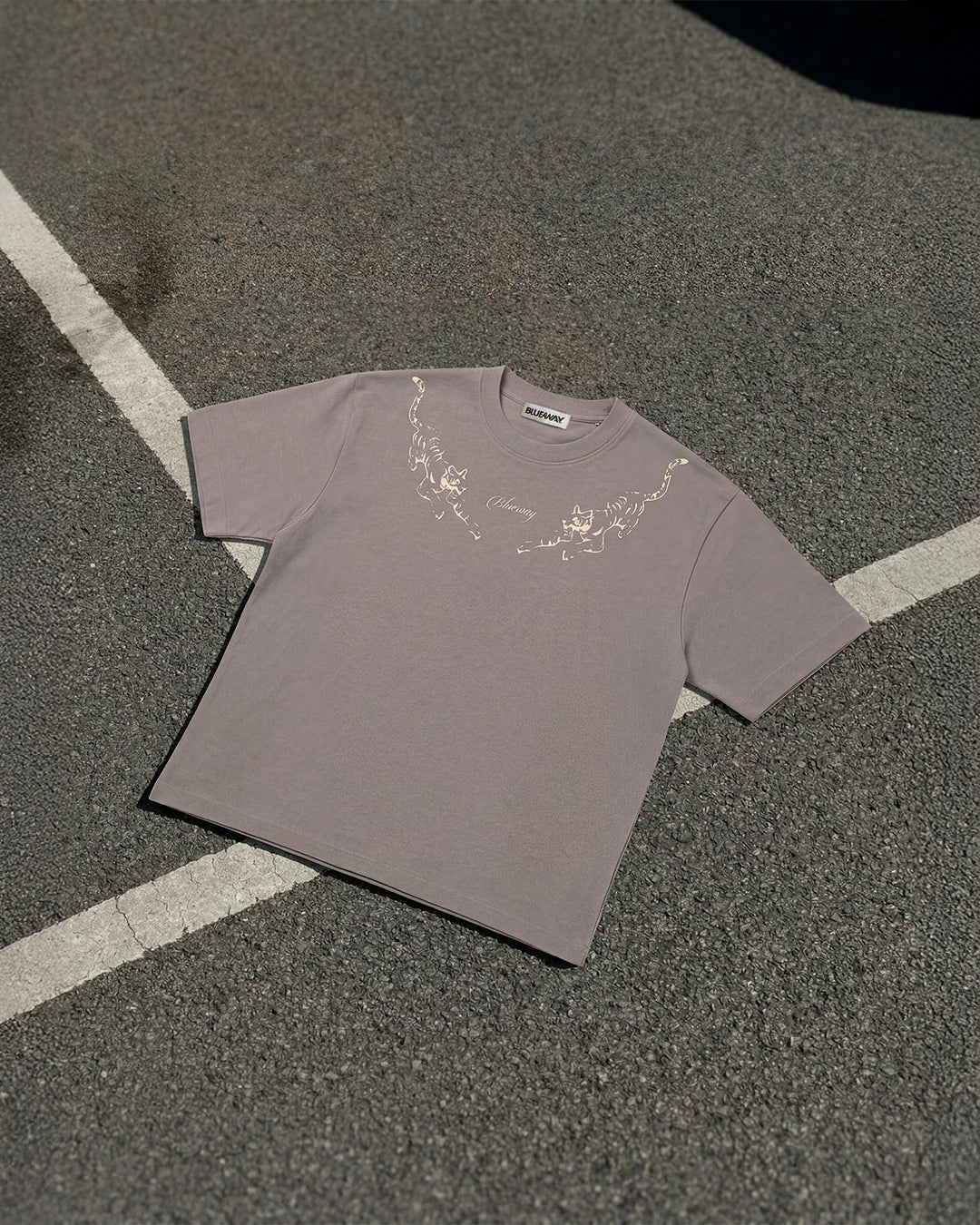 Predator Tee Sand Beige