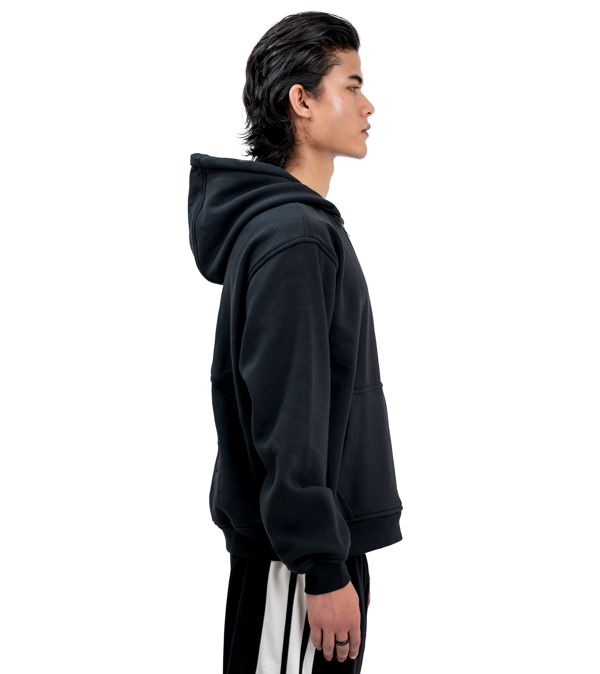 SIGNATURE BLACK ZIP-UP HOODIE