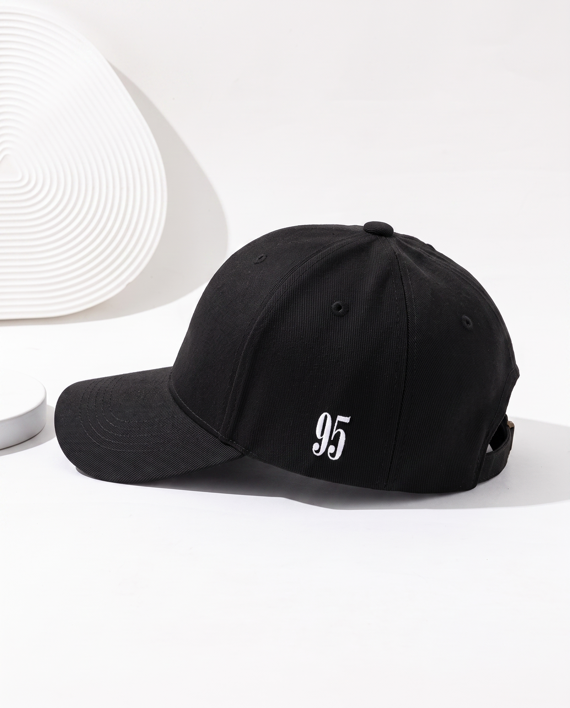 THE SIGNATURE CAP BLACK